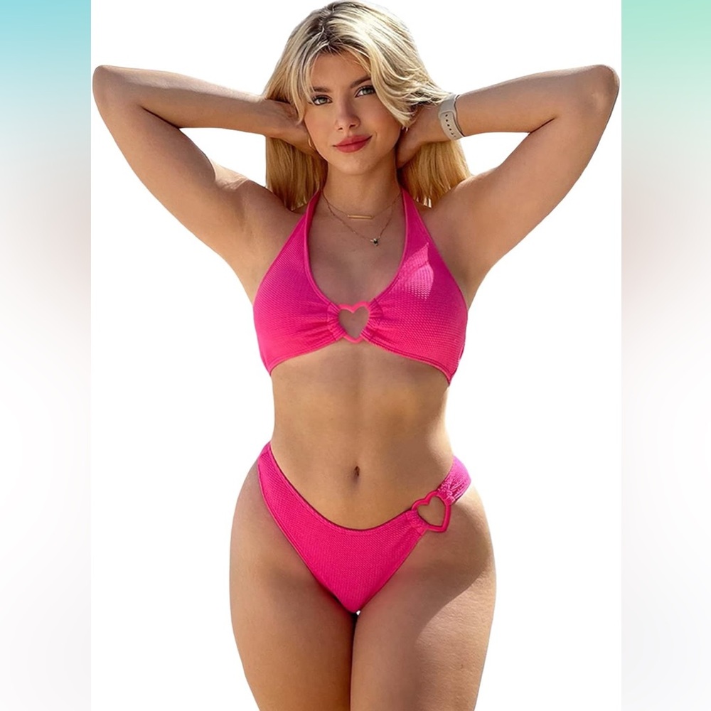 🚘Vibrant 🩷 heart ❤️ Detail Bikini Set 2piece textured halter bikini